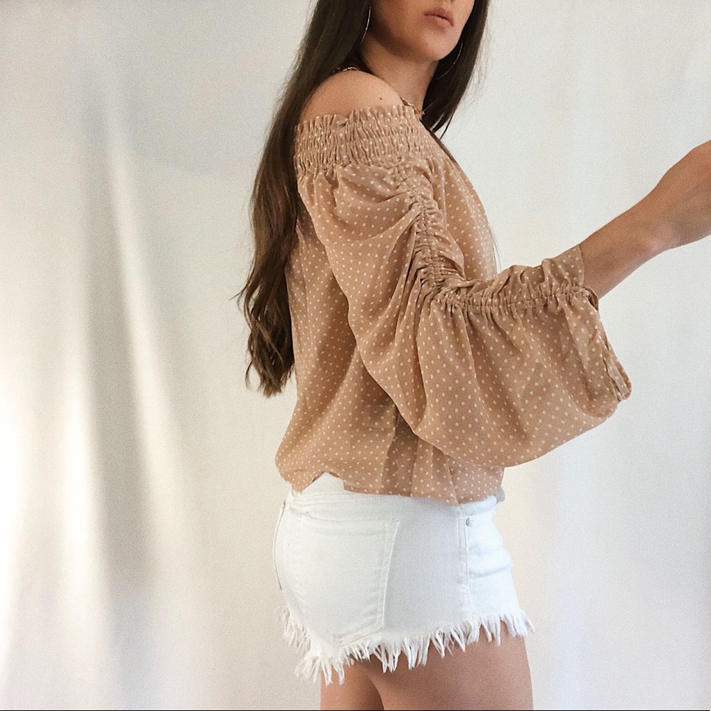 Off Shoulder Polka Dots Top - Picture 6 of 7